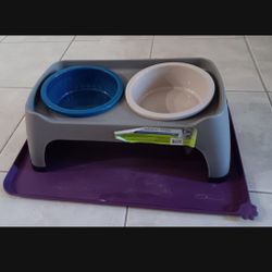 Dog Food And Water Bowls Stand And Drip Tray Mat
