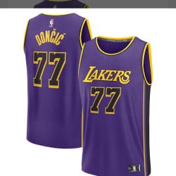 Doncic  Lakers Jersey Brand New 2XL 