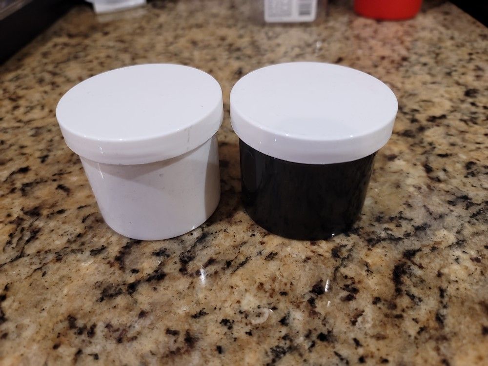 New Plastic Containers W/ Lids 2.75" across