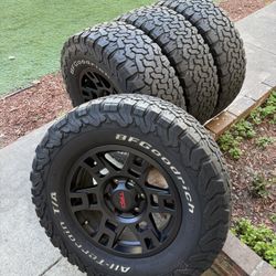 OEM Toyota Tacoma rims and tires 4runnner