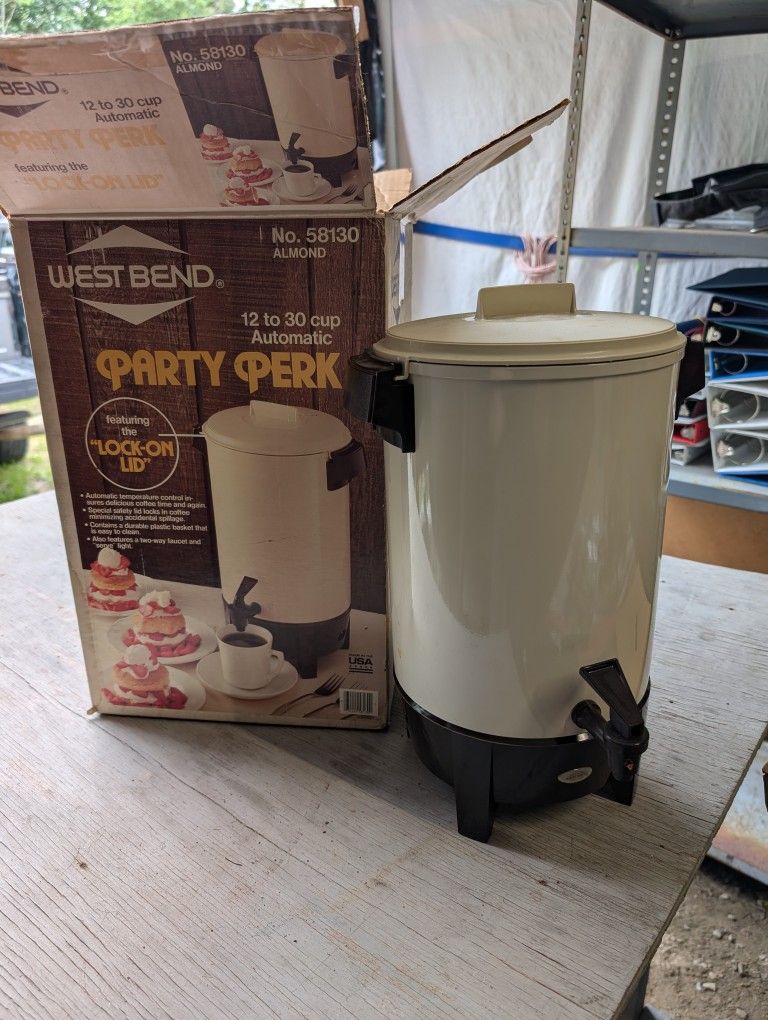 Vintage West Bend Automatic Coffee Percolator