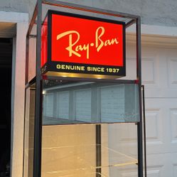 Ray Bans Display