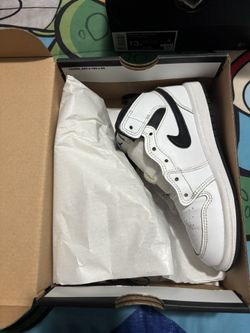 jordan 1 mid boys
