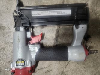 CENTRAL PNEUMATIC 18 Gauge 2-in-1 Air Nailer / Stapler #68019