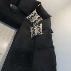 Black Large Sectional Couches 