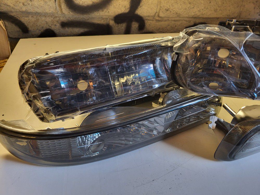 chevy silverado smoked headlight set up