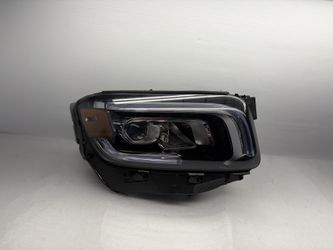 20-23 Mercedes Benz GLB250 Passenger Side RT LED Headlight OEM