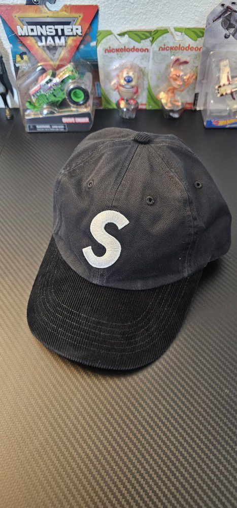 Supreme S Logo Hat Balck