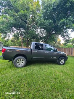 Nissan titan 2005