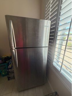 Refrigerator Frigidaire