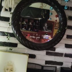 Round Mirror 