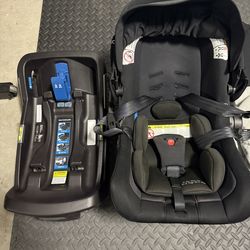 Nuna Pipa Infant Car seat/Base only
