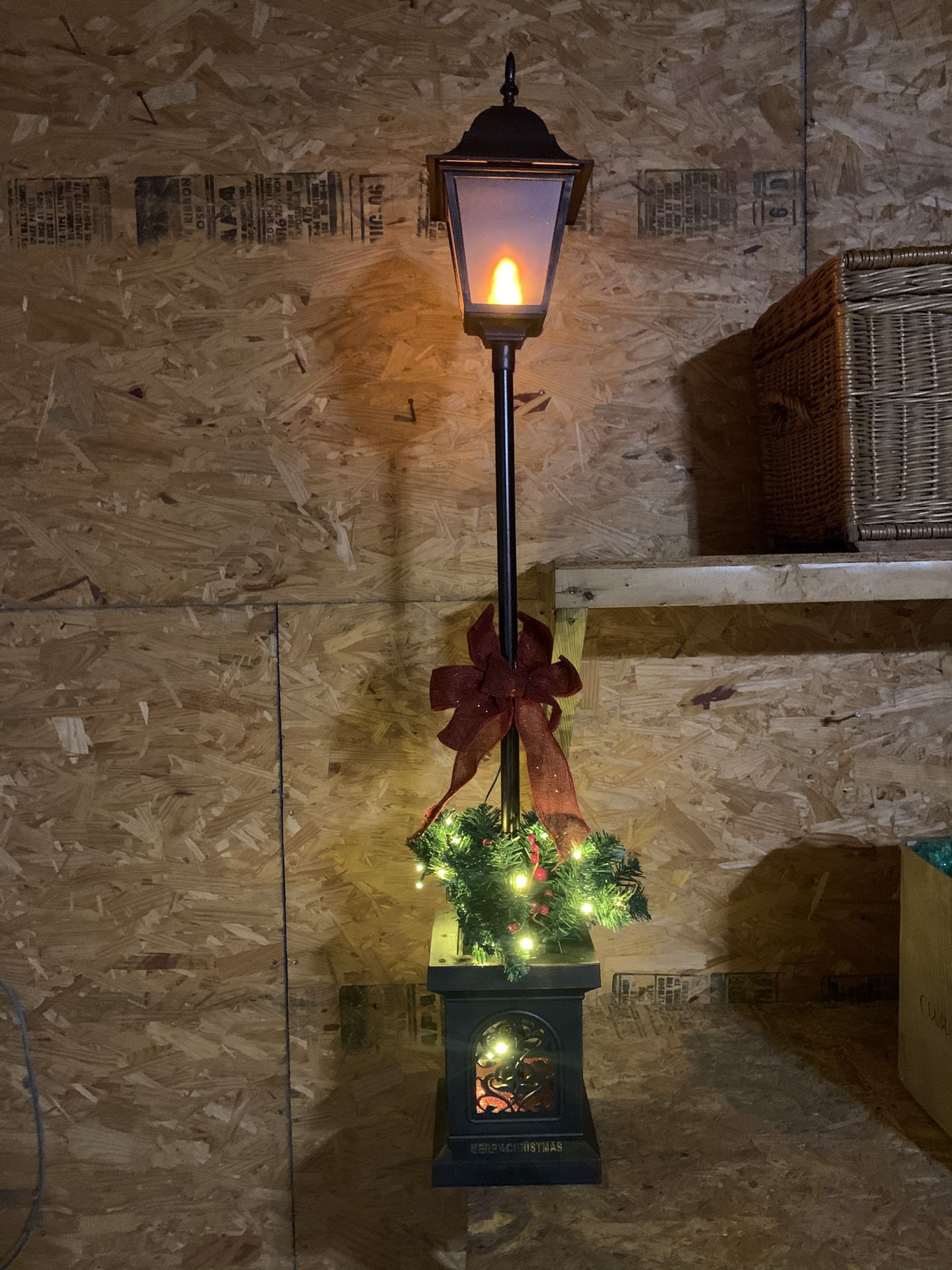 Festive Holiday Lamp Post