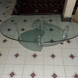 Glass Coffee table - Oval