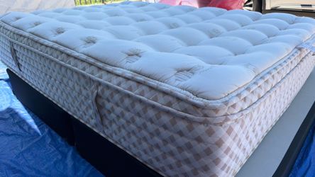 🔥🔥QUEEN size mattress 🔥🔥