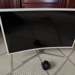 Samsung Curved Monitor 