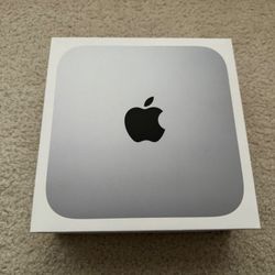 Mac mini Desktop - Apple M1 chip - 8GB Memory - 256GB SSD - Silver
