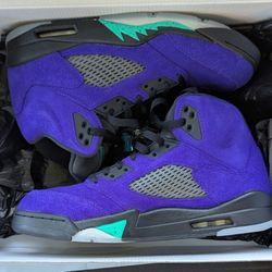 Size 10.5 Mens- Jordan 5 Alternate Grape 2020 - Lightly Used - 136027-500