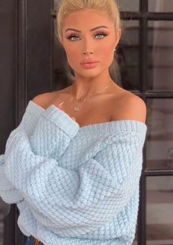 Fashionnova womens oversized blue knitted v neck sweater Top in x