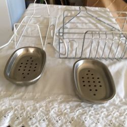 Shower Organizer Made Of Metal  and Soap Dishes 