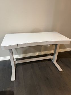 Tresanti Standing Desk