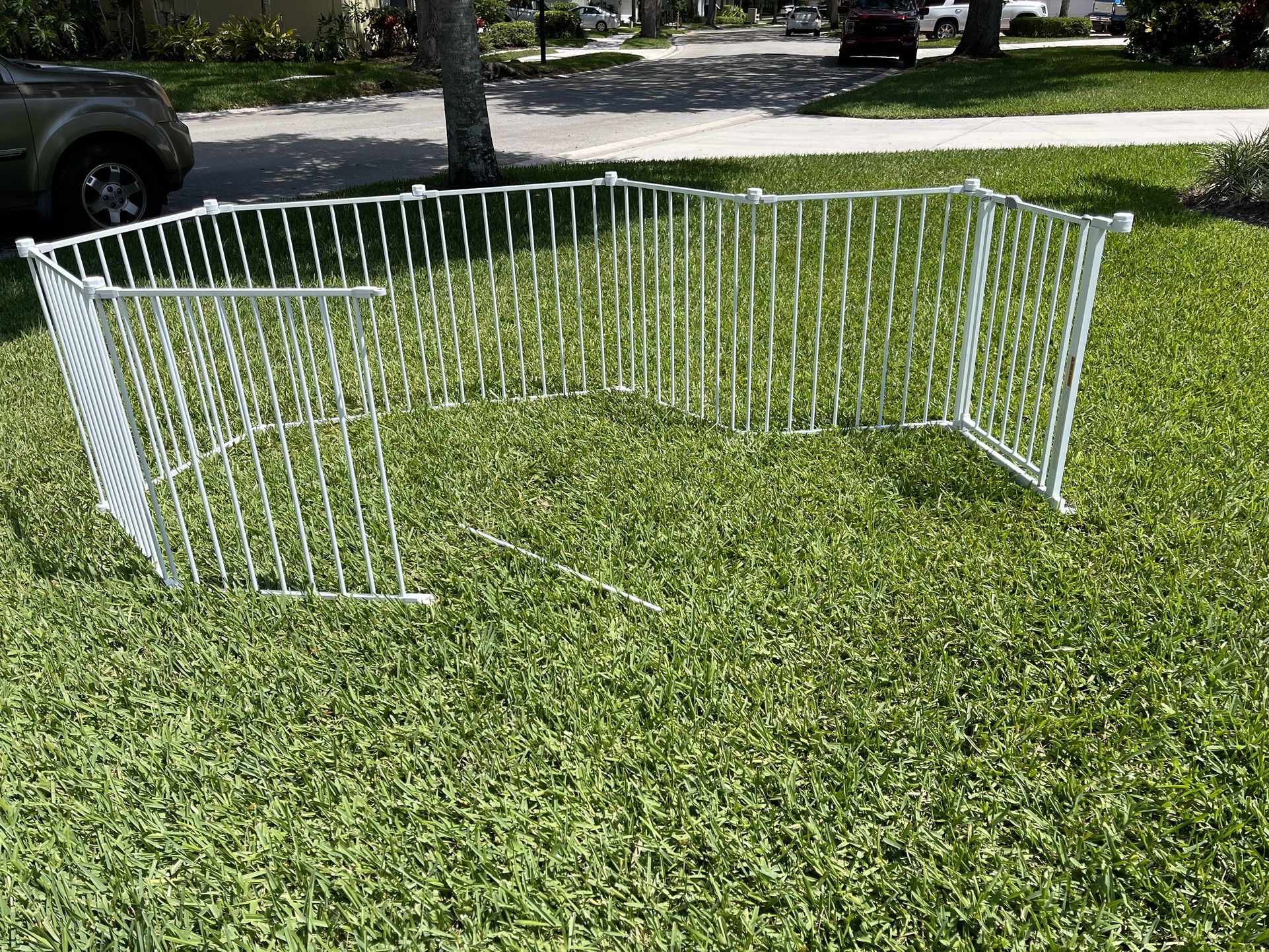 Regalo Play Yard Safety Gate for Sale in Jupiter, FL OfferUp