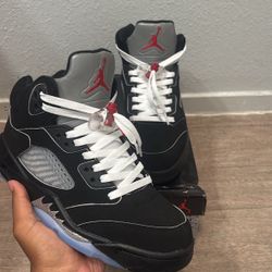 Jordan 5 Metallic 