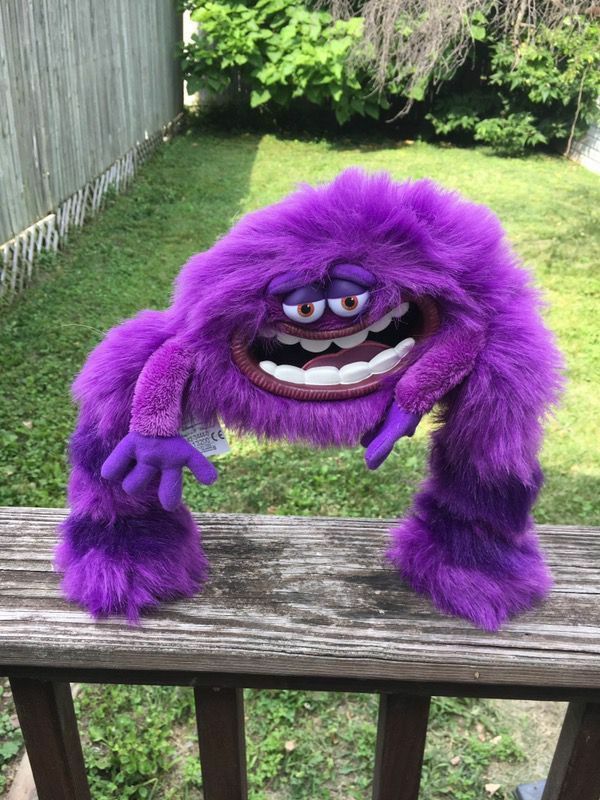 Disney Pixar Speak N Scare Art Monsters University Interactive Plush Toy