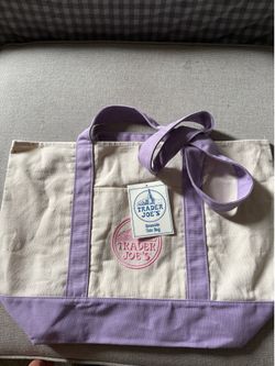 Trader Joe’s Large Lavender Tote Bag 💜