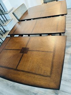 Extendable Dining Table And 4 Chairs 