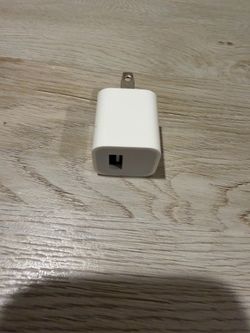 Apple cube power adapter
