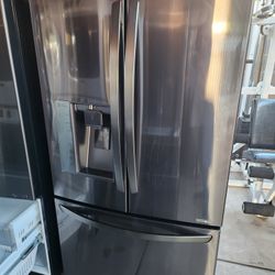 refrigerator LG frenchs doors black stainless counter depht 