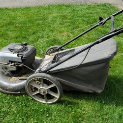 Yard  Machine Lawn Mower - Runs.