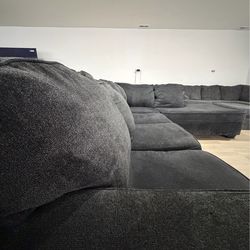 Altari Sectional by Ashely Furniture