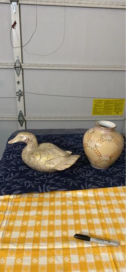 2- Vintage Decorative Pieces /BOTH  FOR ONE PRICE