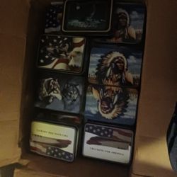 10 Boxes With Custom Knives And Lighters