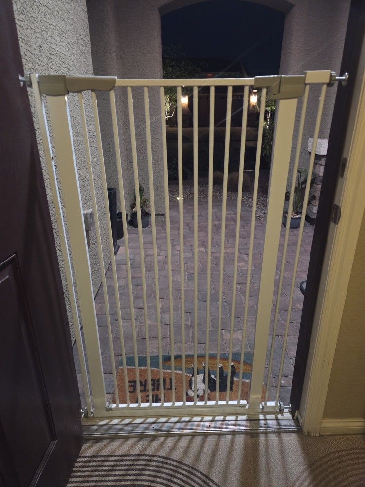 Metal Gate For Dog Or Cat