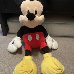 Mickey Mouse Plush Giant 36 in