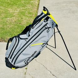 TaylorMade FlexTech Crossover 14-Way Stand Bag