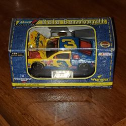 Dale Earnhardt 1999 Revell 1/64 Scale Diecast Wrangler Car