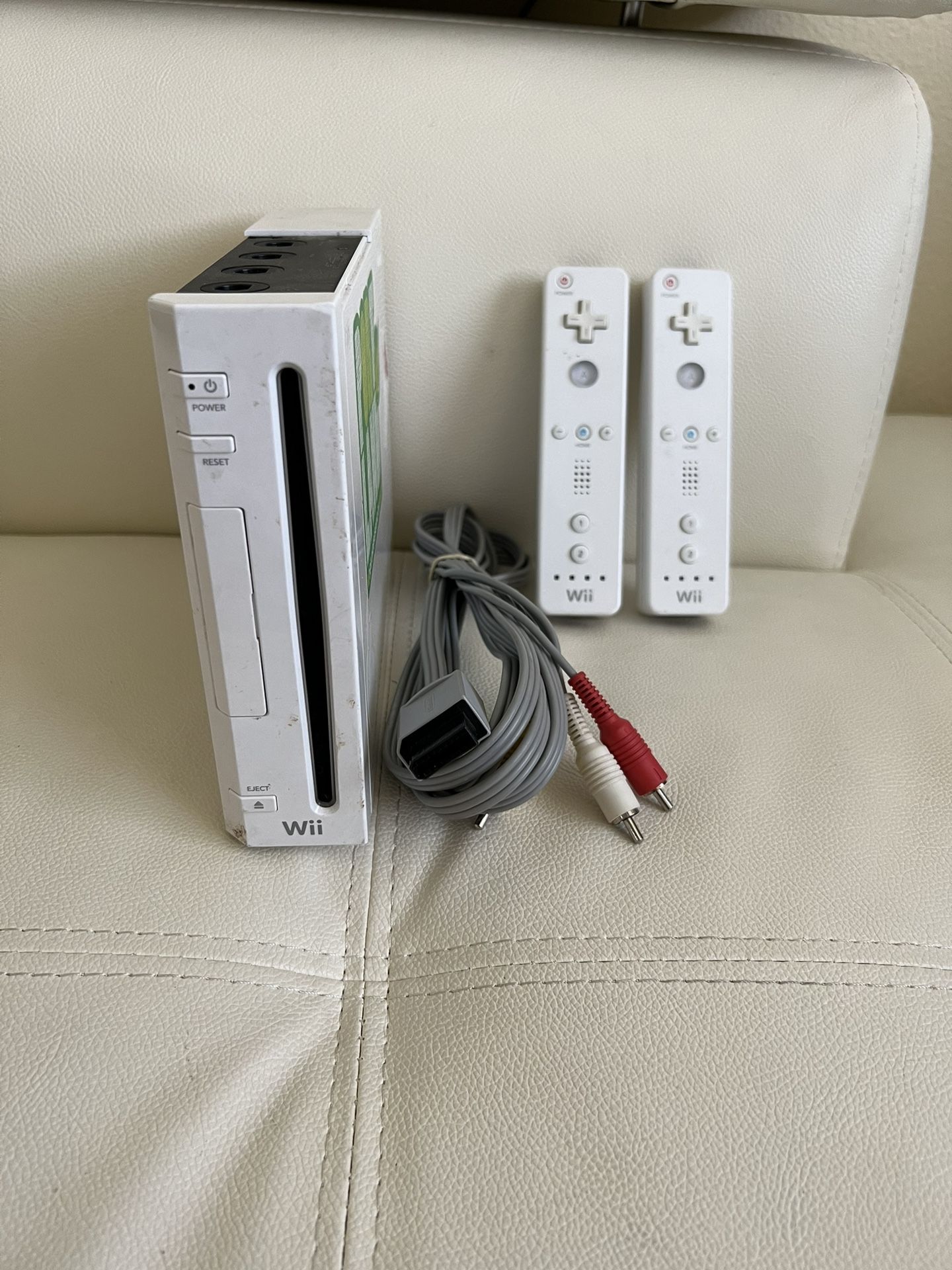 Wii with remote and video cable no power cord