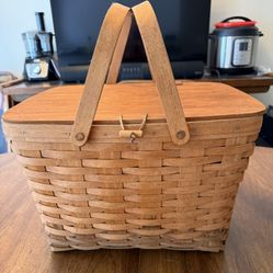 Beautiful Longaberger  (Authenticated w/Emp.#) Picnic Basket