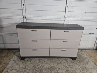 6-Drawer Dresser, Good Conditions 👍, Gray Color, Measurement: W 60" × D 15.5" × H 36.5"