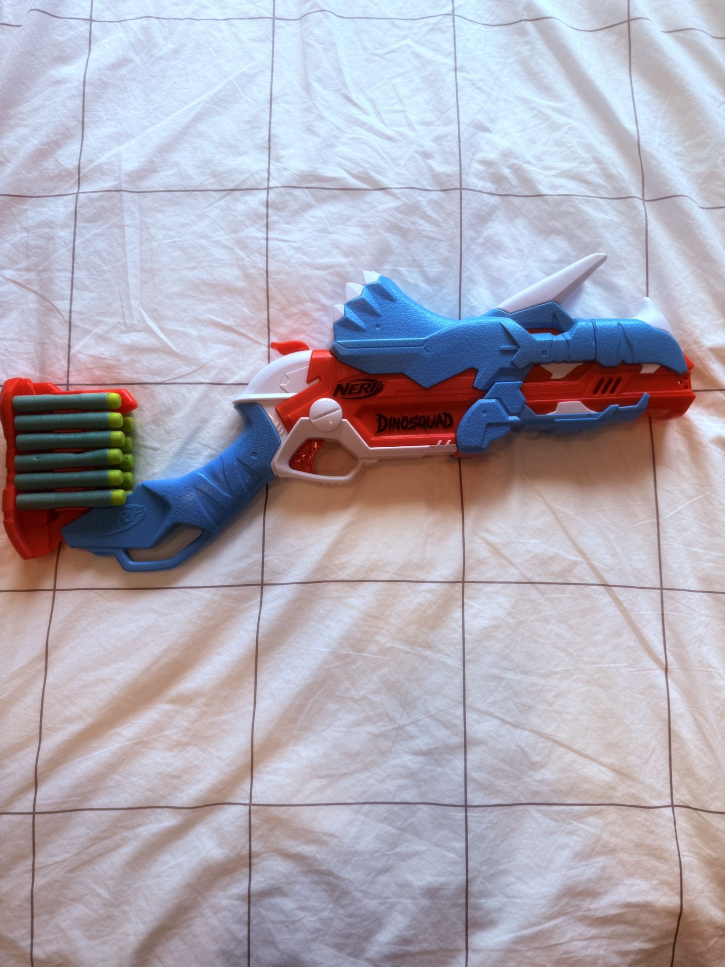 Nerf Dinosquad tricerablast gun