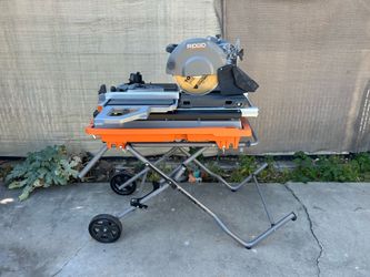 RIDGID 15 Amp 10 in. Wet Tile Saw with Portable Stand