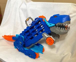 Hot Wheels City Ultimate T-Rex Transporter Hauler