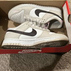 W Nike Dunk Low
