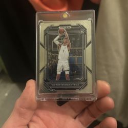 Victor Wembanyama Rookie Card Prizm