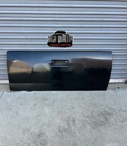 Toyota tundra 2007-2013 tailgate