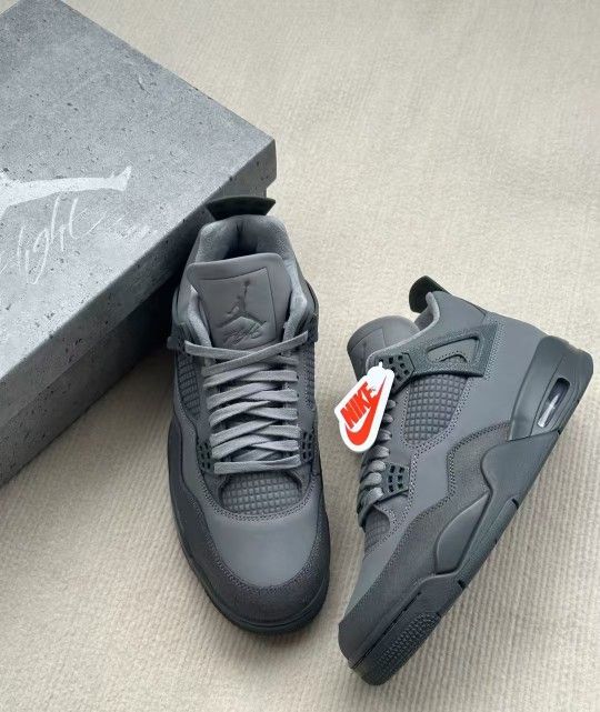 Jordan Air Jordan 4 SE "Smoke Grey" Mid-top Retro Basketball Shoes Men's Gray and Black
